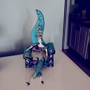 Poupee doll and chair